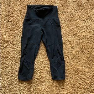 Lululemon emerald green crapis leggings!